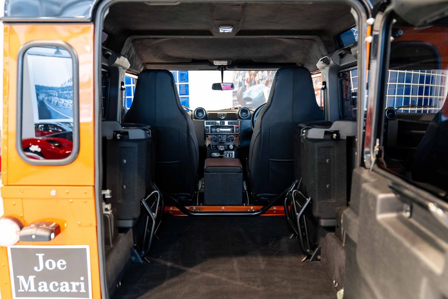 Land Rover Defender 90 Adventure