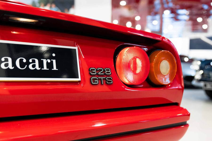 Ferrari 328 GTS