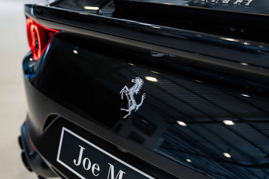 Ferrari 812 Superfast LHD