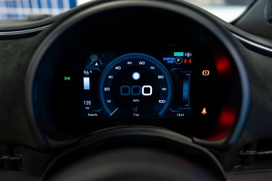Abarth 500e C Scorpionissima