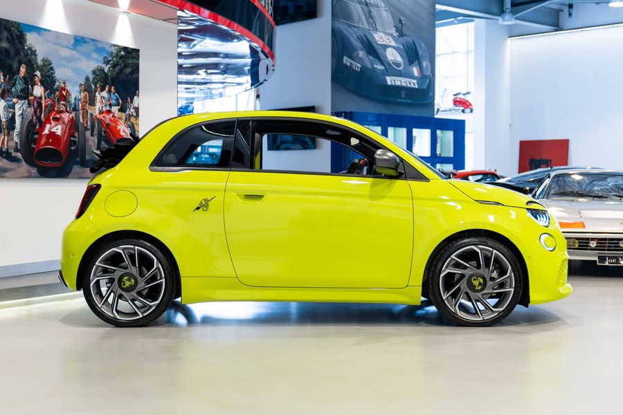 Abarth 500e C Scorpionissima