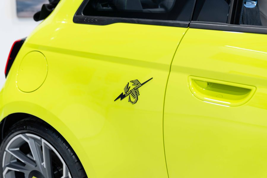 Abarth 500e C Scorpionissima
