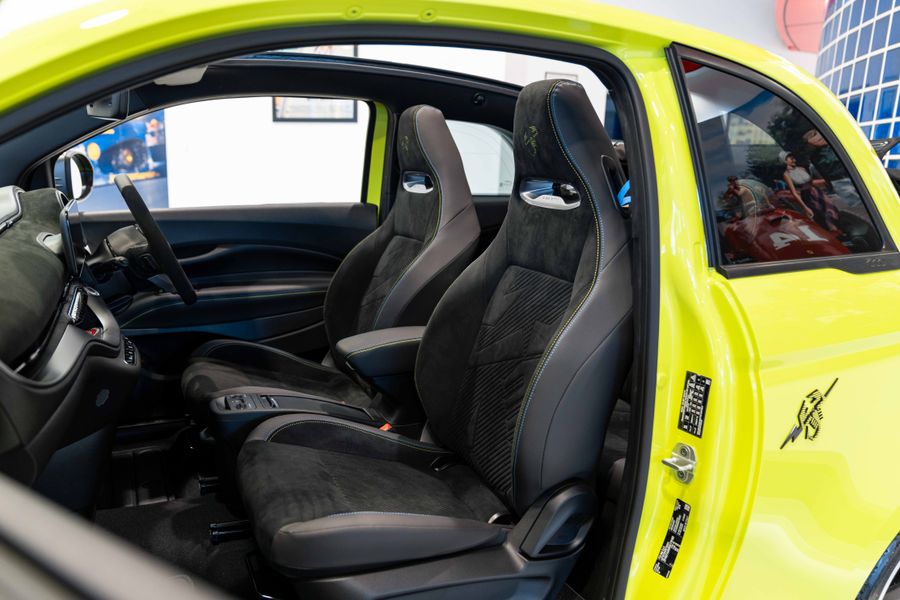 Abarth 500e C Scorpionissima