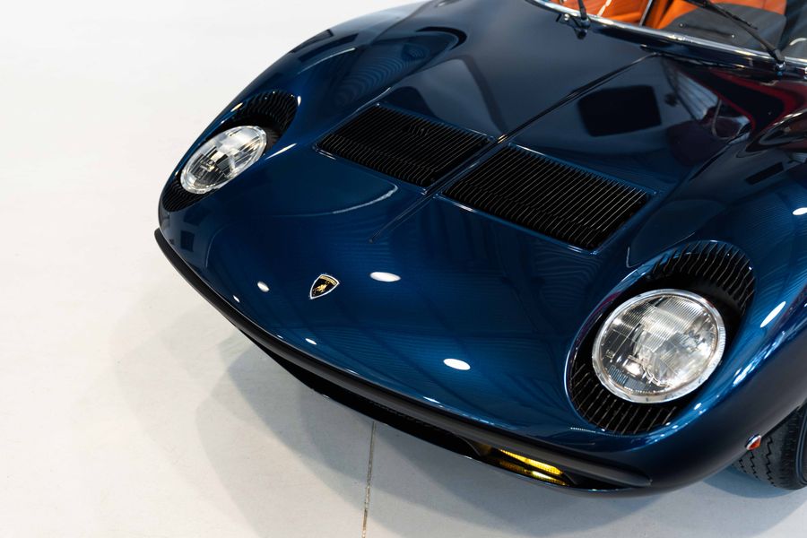 Lamborghini Miura P400