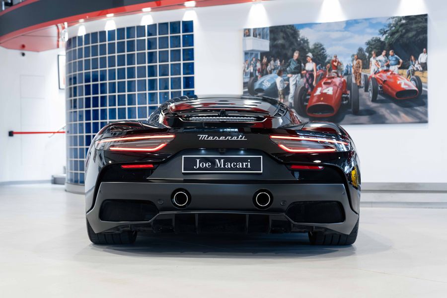 Maserati MC20
