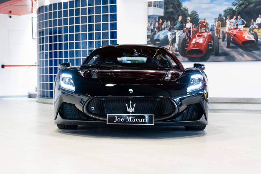 Maserati MC20