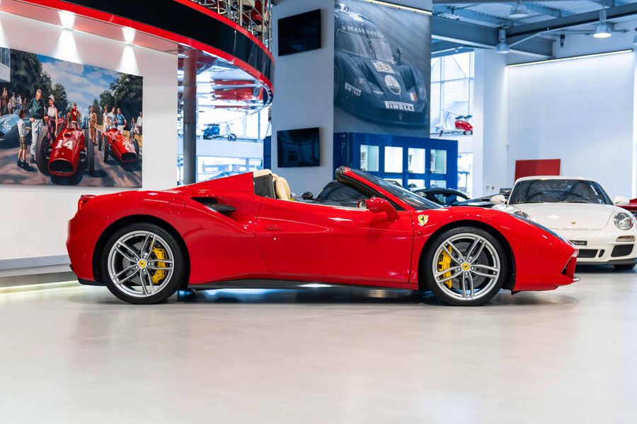 Ferrari 488 Spider