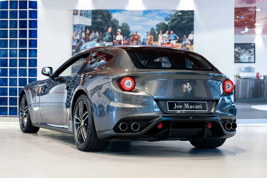 Ferrari FF