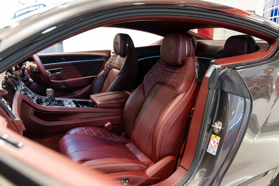 Bentley Continental GT V8