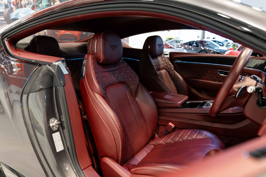 Bentley Continental GT V8