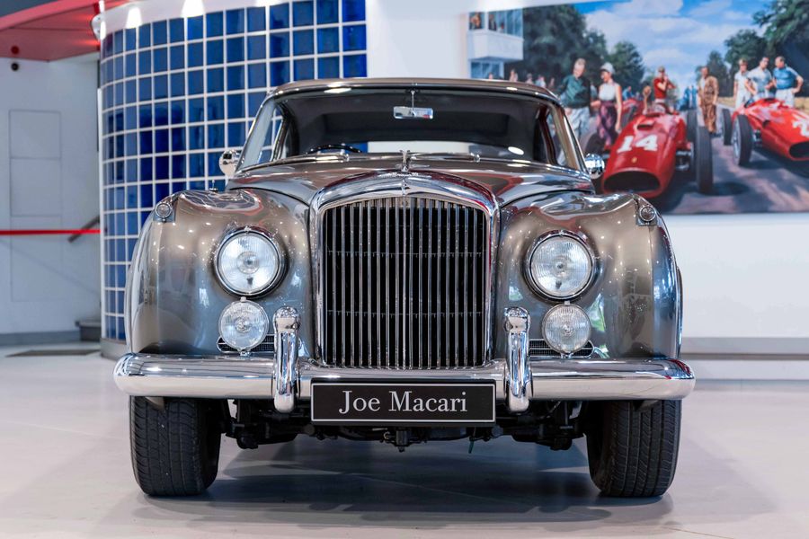 Bentley S2 Continental Sports Saloon
