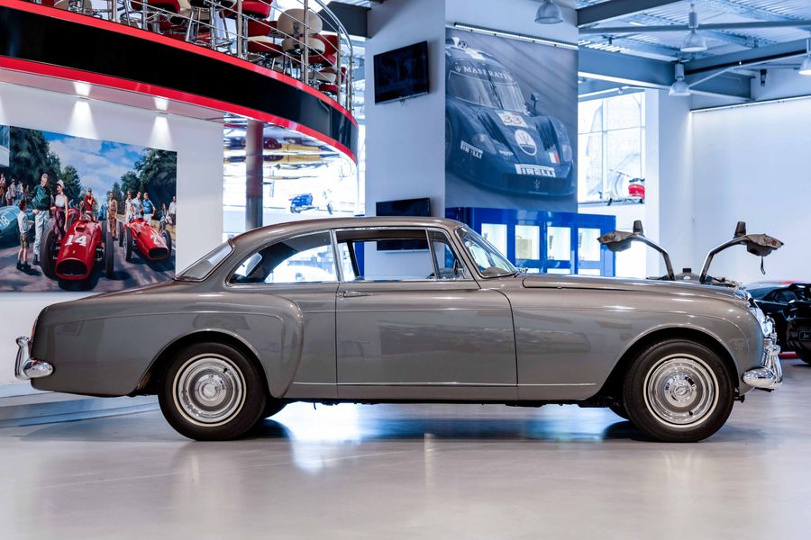 Bentley S2 Continental Sports Saloon