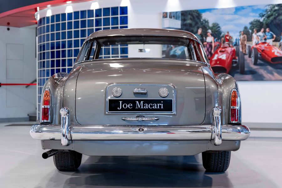 Bentley S2 Continental Sports Saloon