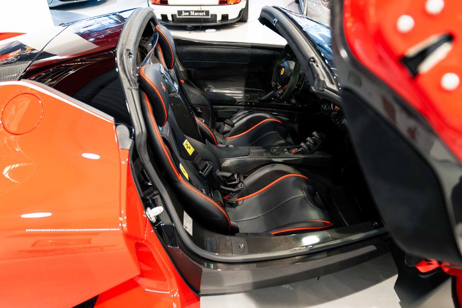 Ferrari LaFerrari Aperta