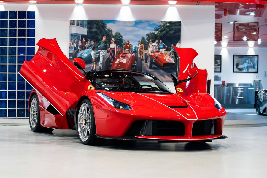 Ferrari LaFerrari Aperta