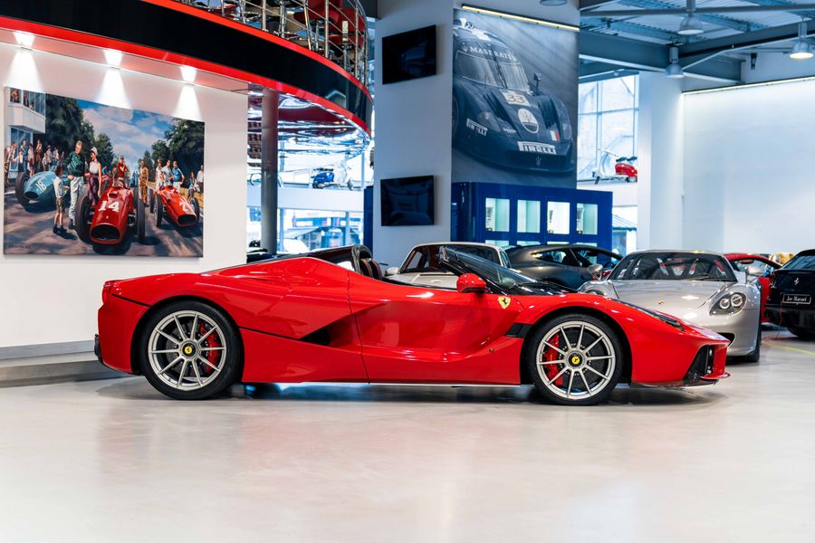 Ferrari LaFerrari Aperta