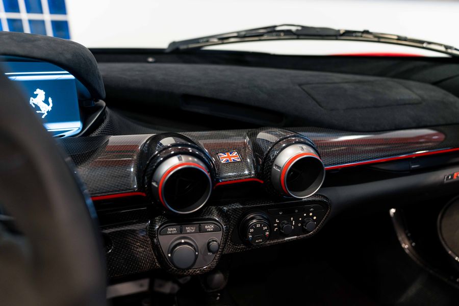 Ferrari LaFerrari Aperta