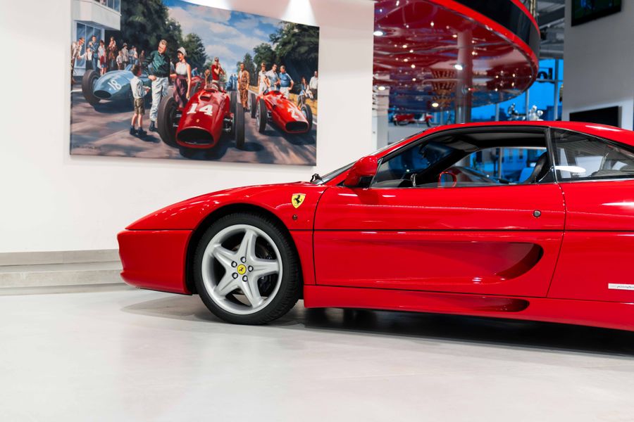 Ferrari F355 GTB