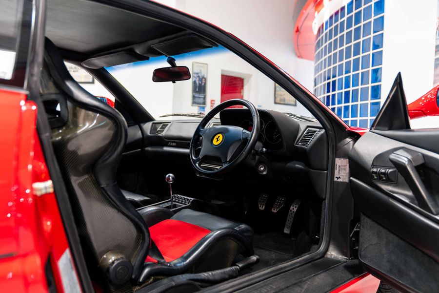 Ferrari F355 GTB