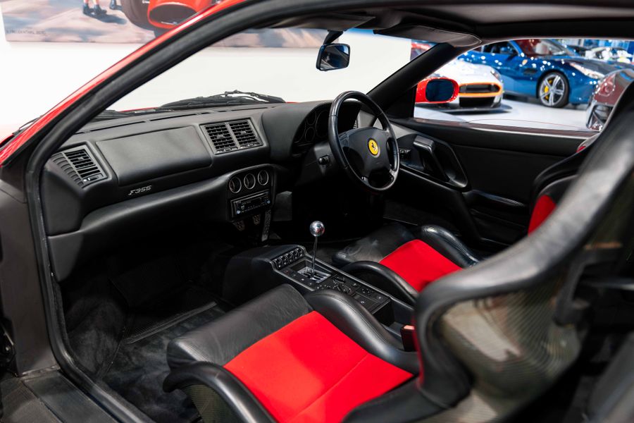 Ferrari F355 GTB