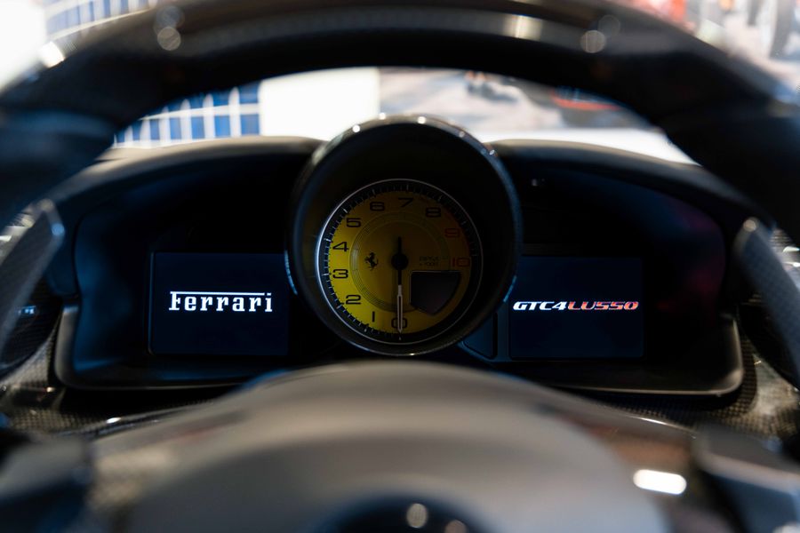 Ferrari GTC4 Lusso V12