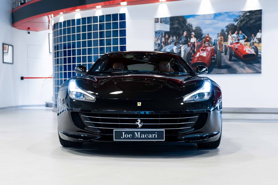 Ferrari GTC4 Lusso V12