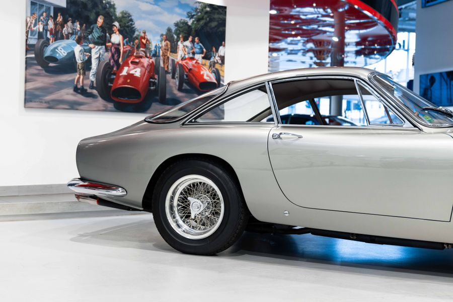 Ferrari 250 GT Lusso