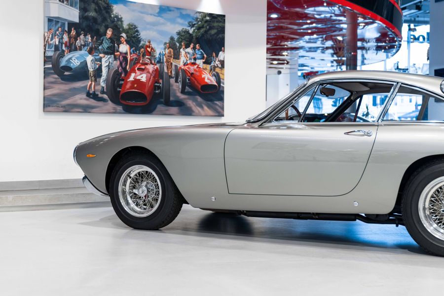 Ferrari 250 GT Lusso