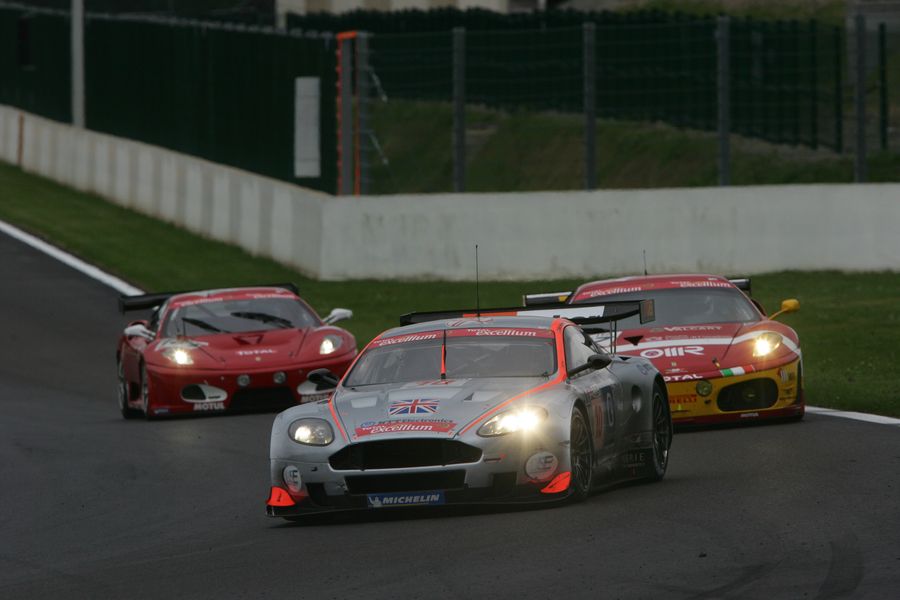 Aston Martin DBR9 GT1