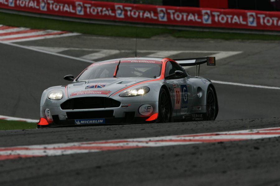 Aston Martin DBR9 GT1