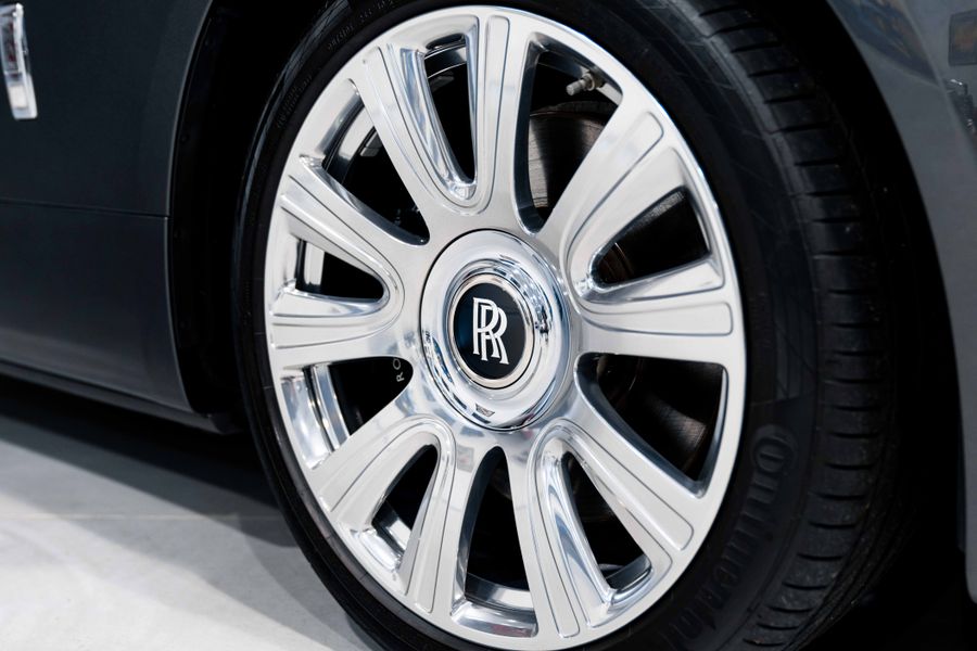 Rolls-Royce Dawn