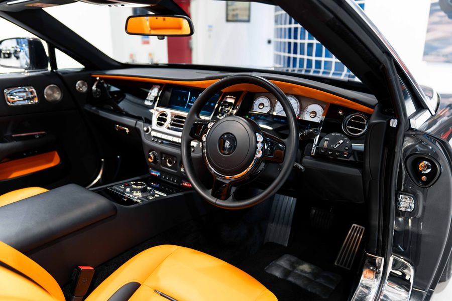 Rolls-Royce Dawn