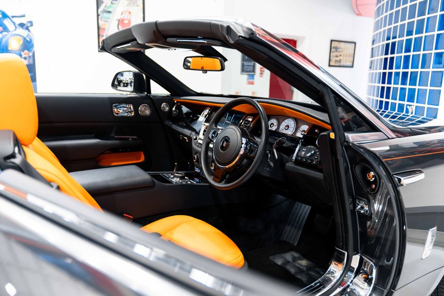 Rolls-Royce Dawn