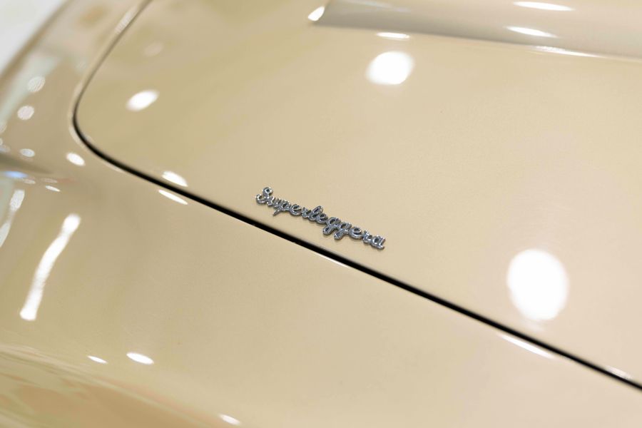Aston Martin DB5
