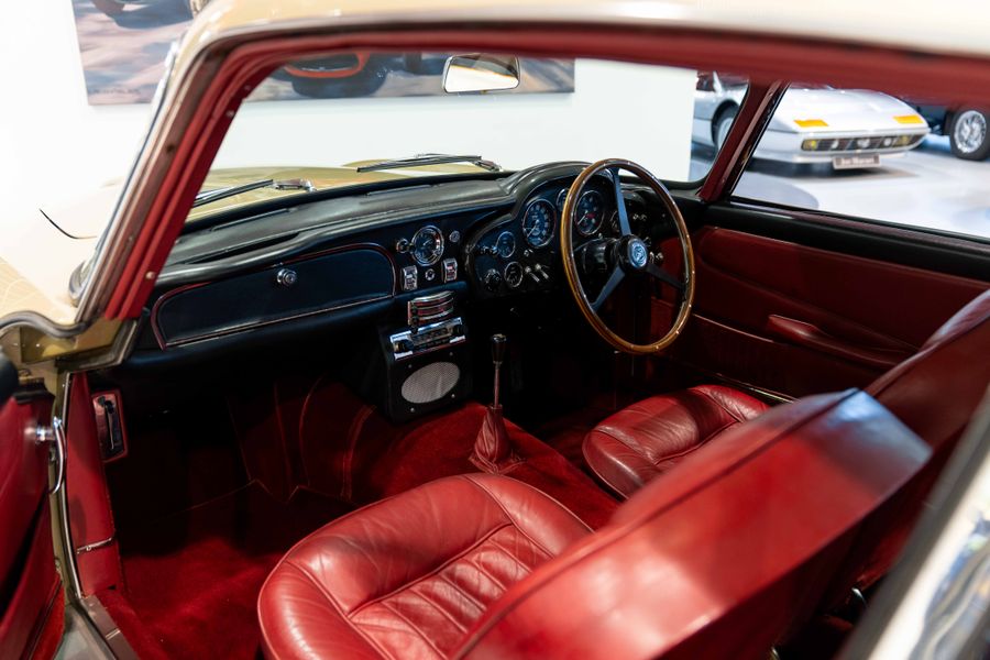 Aston Martin DB5