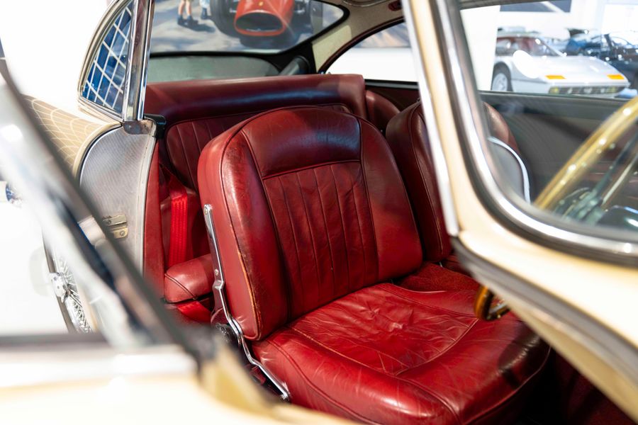 Aston Martin DB5