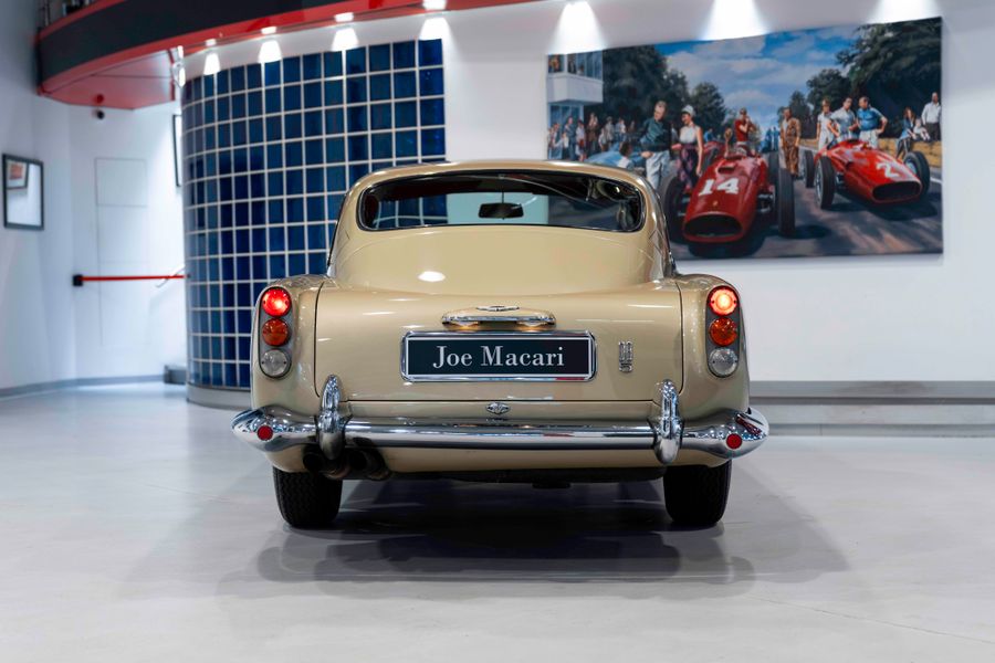 Aston Martin DB5