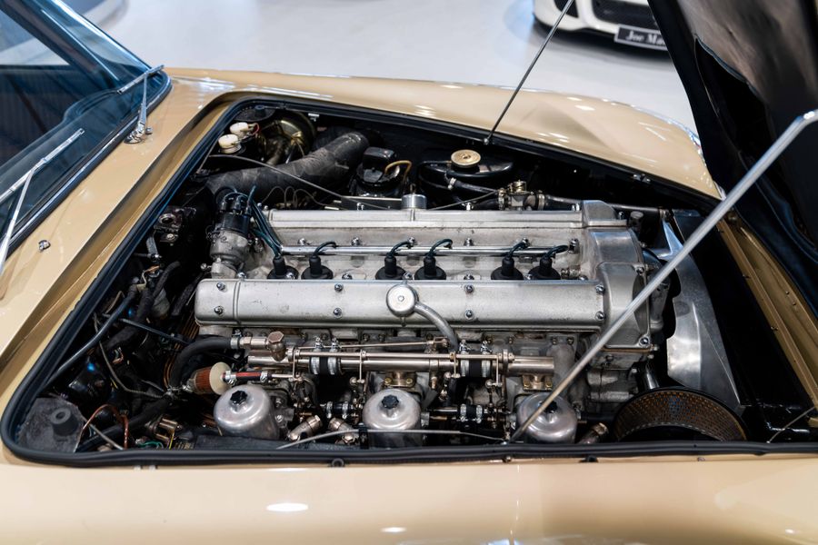 Aston Martin DB5