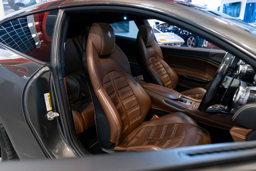 Ferrari GTC4 Lusso V12