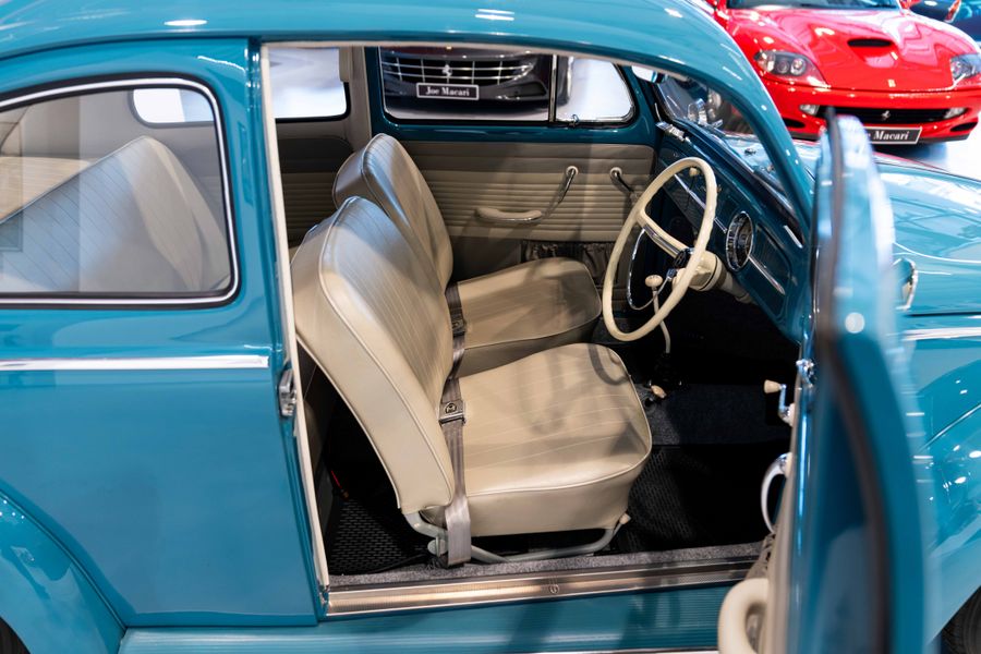 Volkswagen Beetle Sedan
