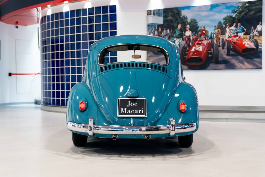Volkswagen Beetle Sedan