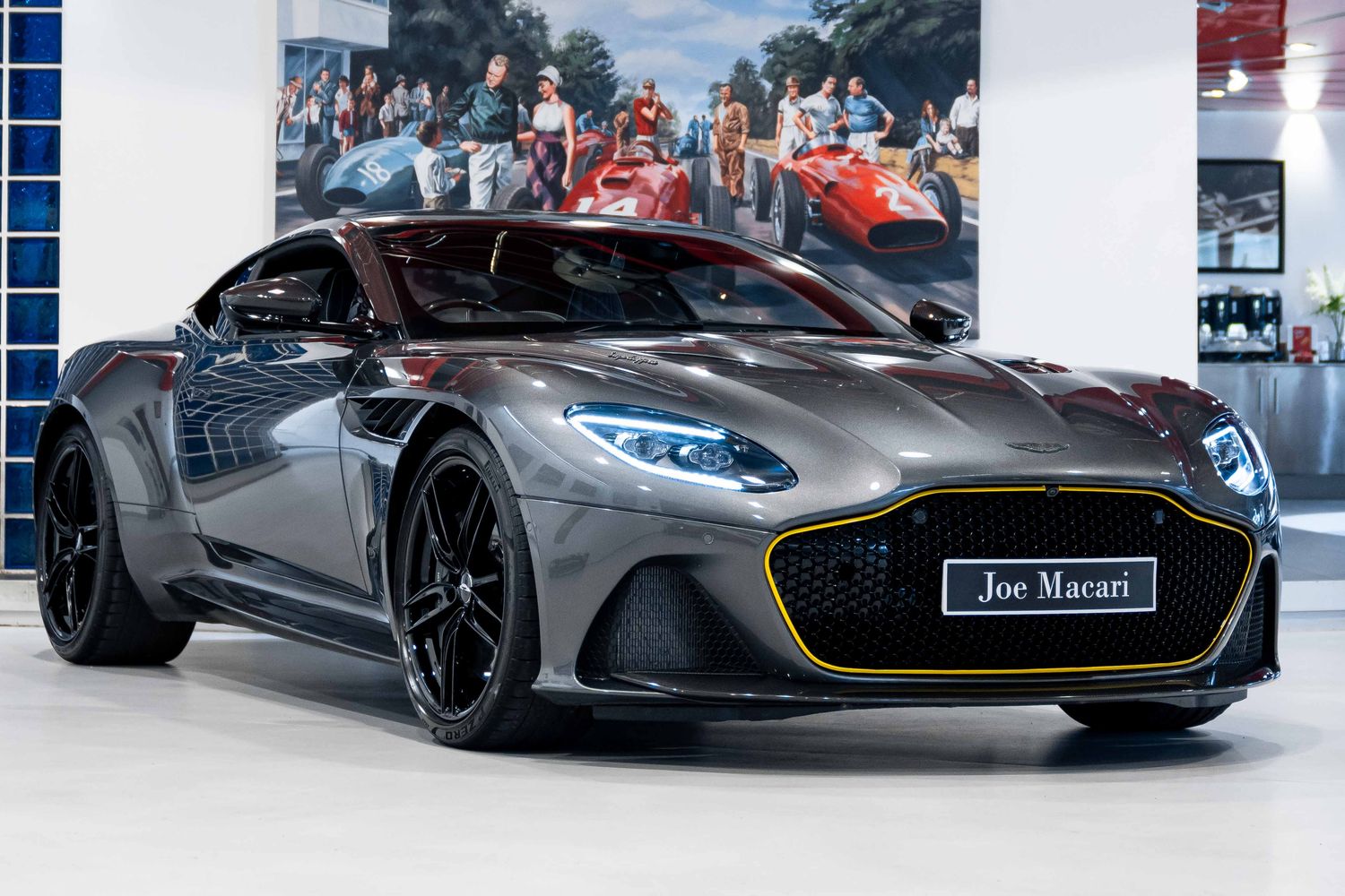 Aston Martin DBS Superleggera