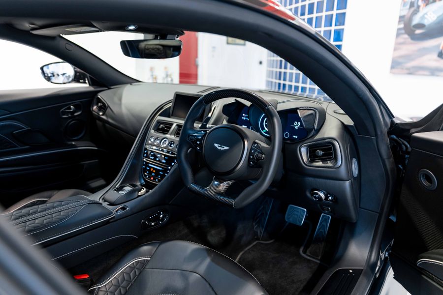 Aston Martin DBS Superleggera
