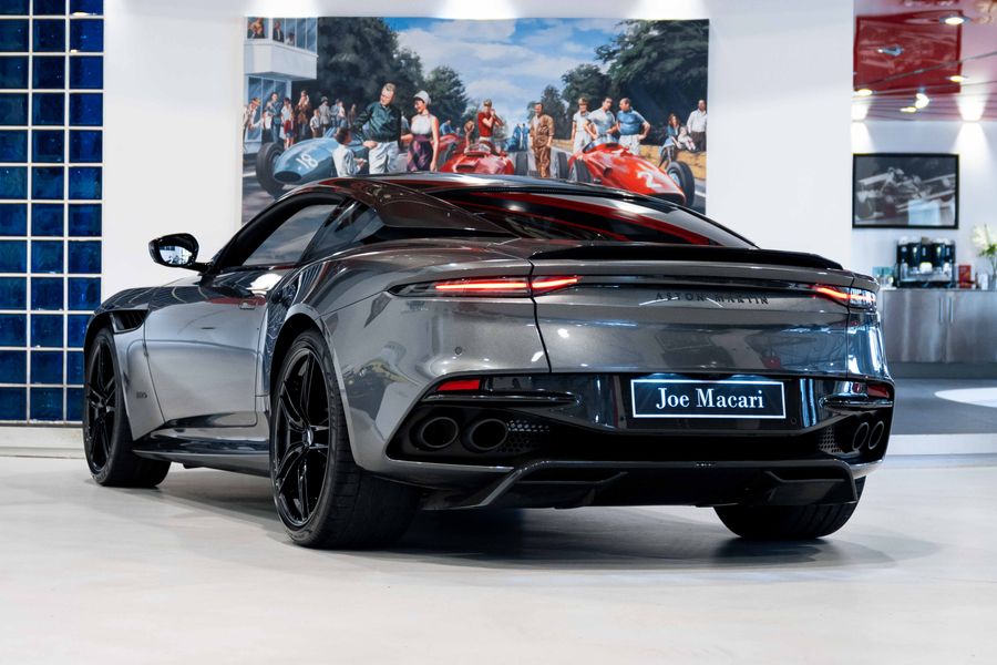 Aston Martin DBS Superleggera