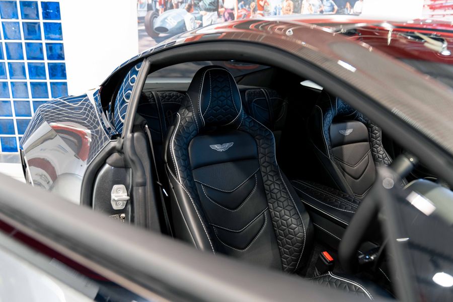 Aston Martin DBS Superleggera