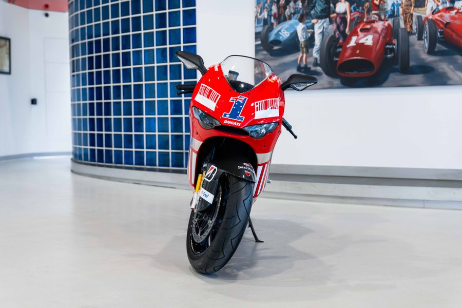 Ducati Desmosedici RR Team Version