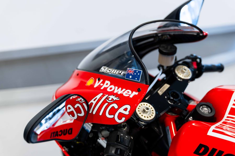 Ducati Desmosedici RR Team Version