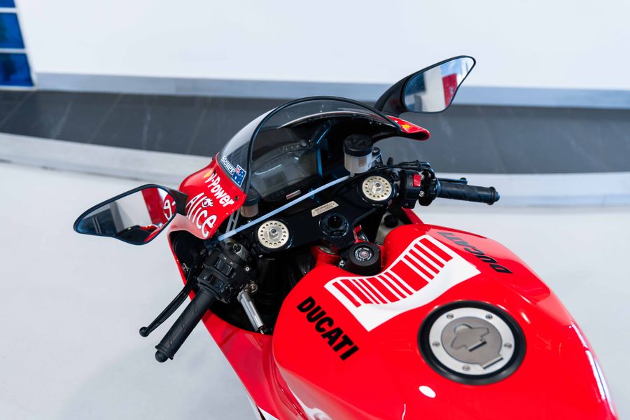 Ducati Desmosedici RR Team Version