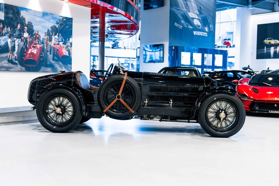 Alfa Romeo 8C Monza by Pur Sang