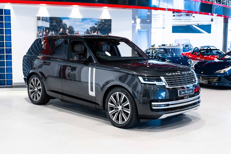 Range Rover P550e Autobiography